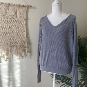 We The Free Waffle Knit V-Neck Long Sleeve Oversized Top – Gray, Size XS